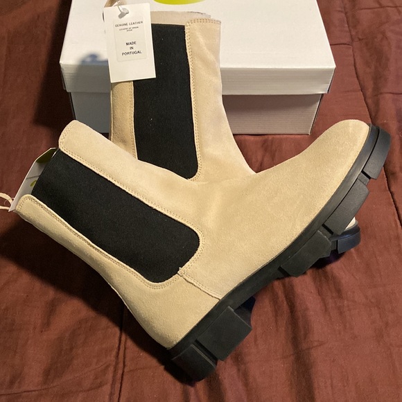 Leather Slip On Booties by Cruza Tendencia Brand. NWT! - Picture 15 of 16